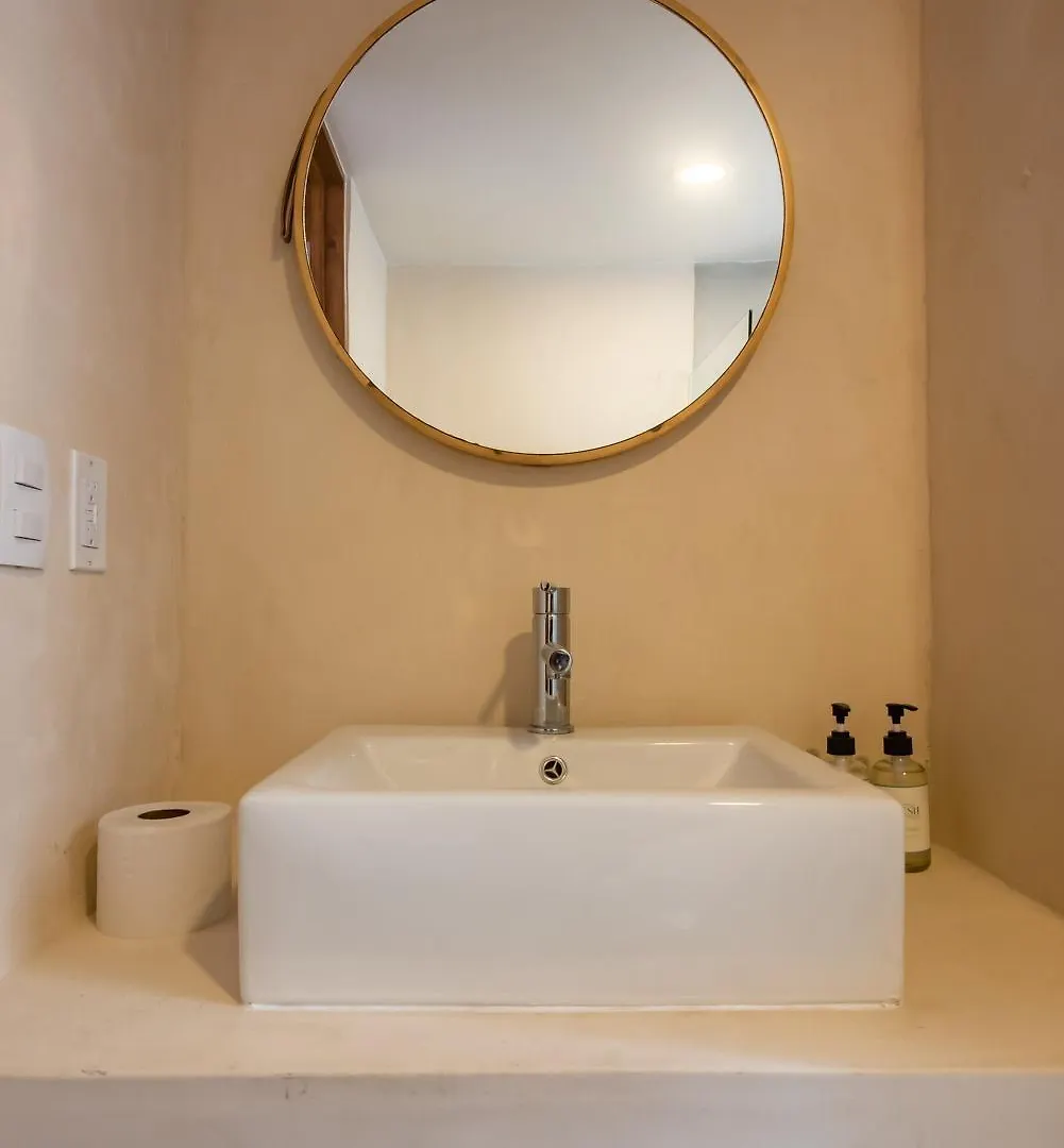 Bright & Centric Apartment With Rooftop Pool In Downtown Tulum