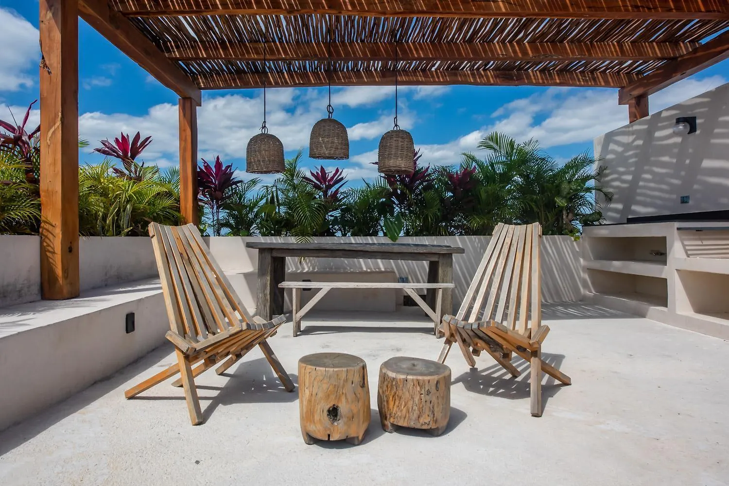 Bright & Centric Apartment With Rooftop Pool In Downtown Tulum